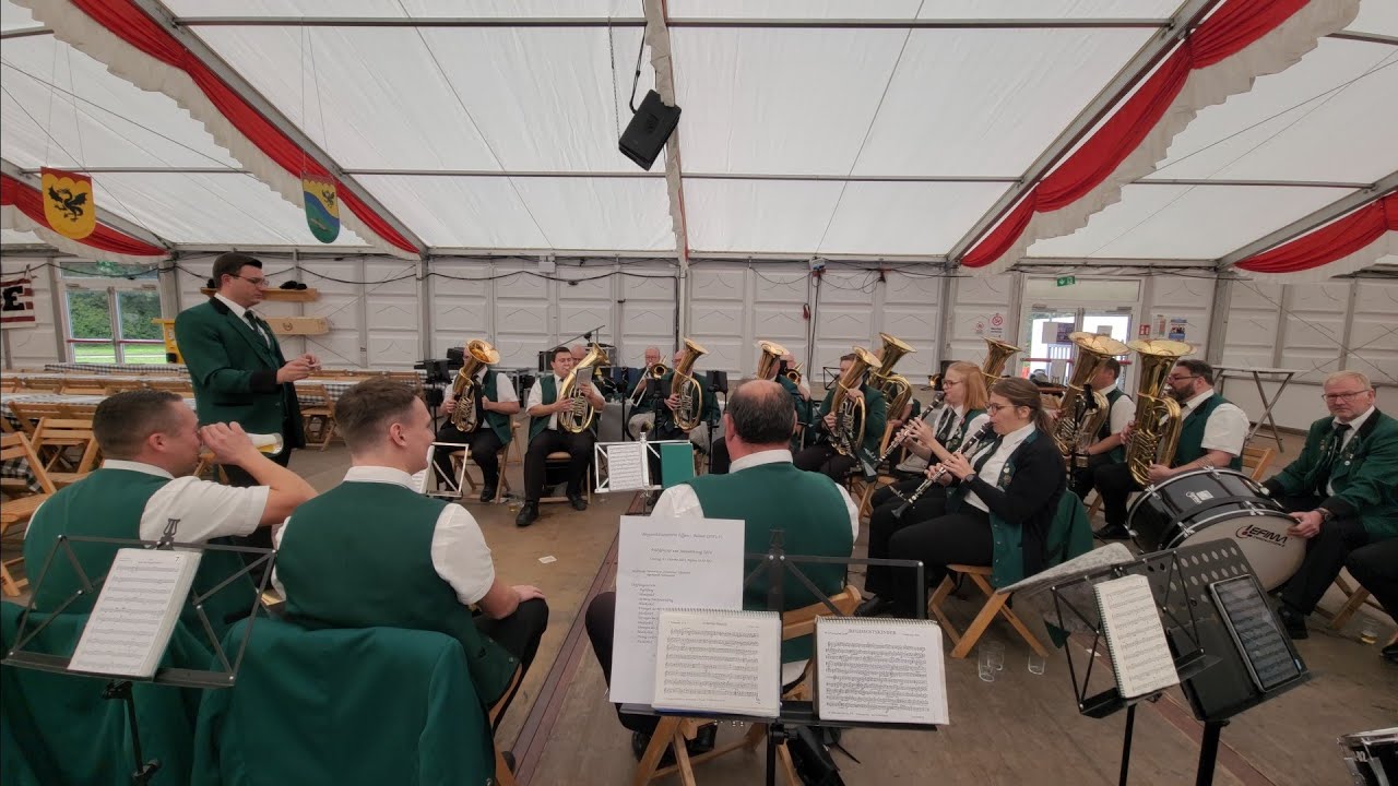 Schützenfest Elfgen-Belmen 13. Oktober 2024 / Auf der Vogelwiese - Jägerkapelle Hochneukirch (4K)