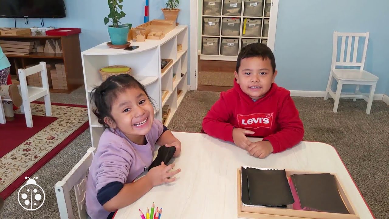 Ariana y Dyllan Explorando Juntos