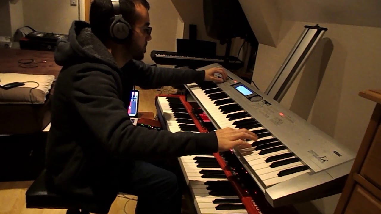 I Think We're Alone Now - Tiffany  [Keyboard synth cover]