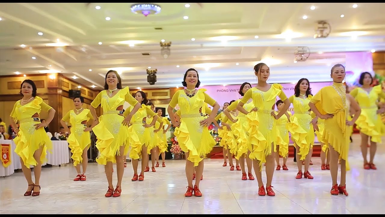 Vũ diệu Ba cha ta CLB khiêu vũ Dancing Queen  TpPhucs yên VP