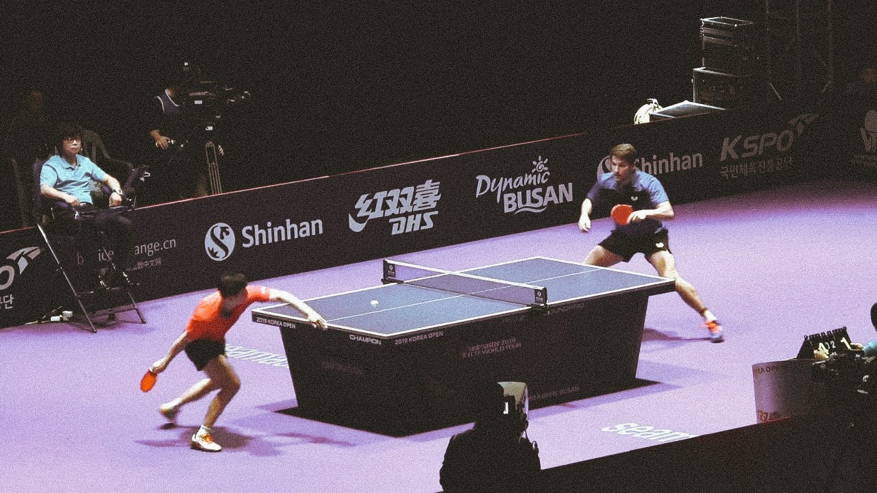 Ma Long serves and attacks (slow motion)