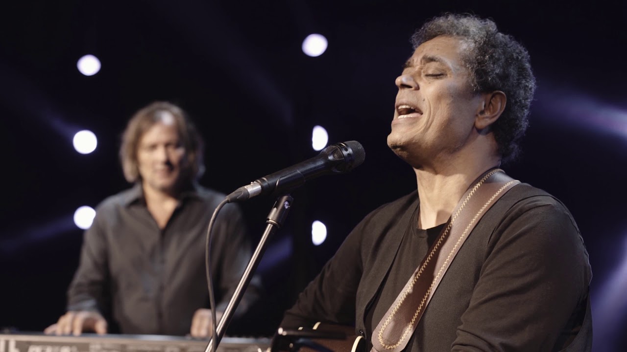 Jean Bosco Safari - Ain't No Sunshine (Bill Withers cover)