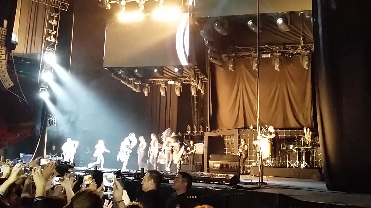 Ricky Martin - Intro + Mr. Put It Down #OWT, Córdoba, Argentina 03/11/2016