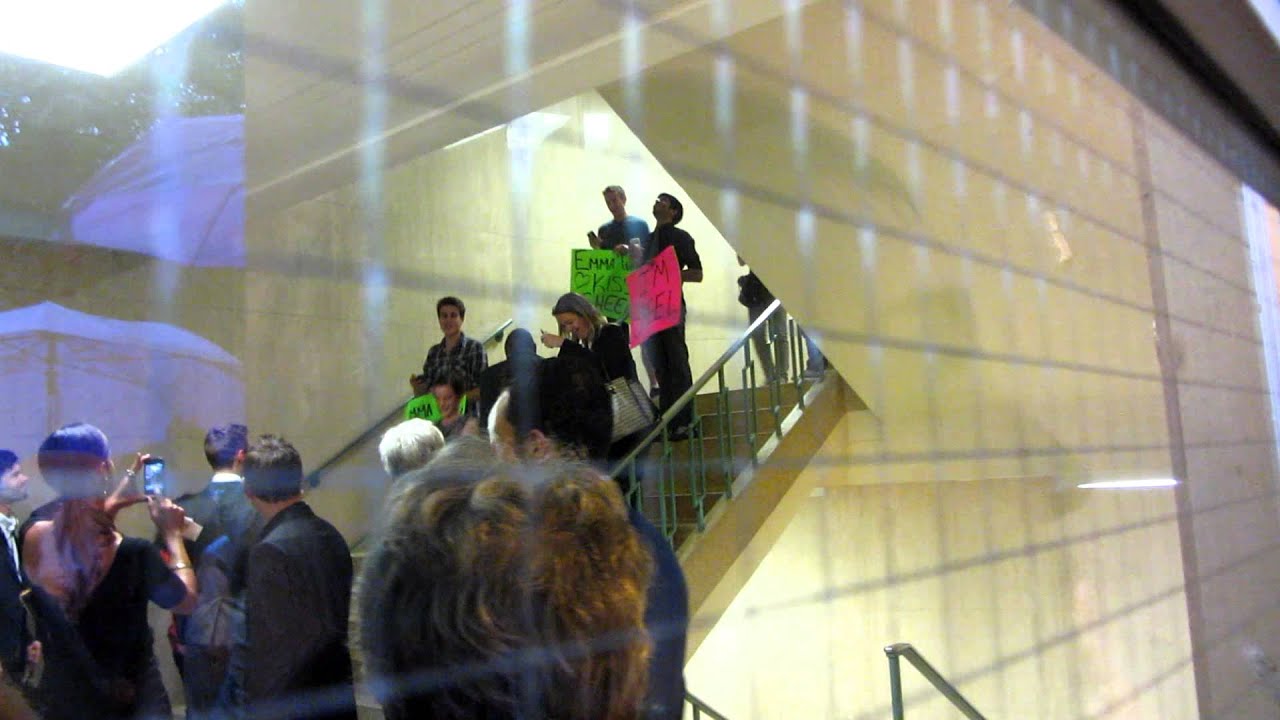 Emma Watson Kissed the boy at Ryerson in TIFF2012