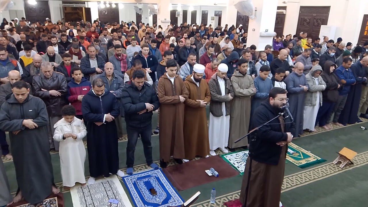 "يَـٰٓأيُّهَا الَّذِينَ ءَامَنُوا اسْتَعِينُوا بِالصَّبْرِ وَالصَّلَاةِ ۚ " | القارئ إسلام هاني 