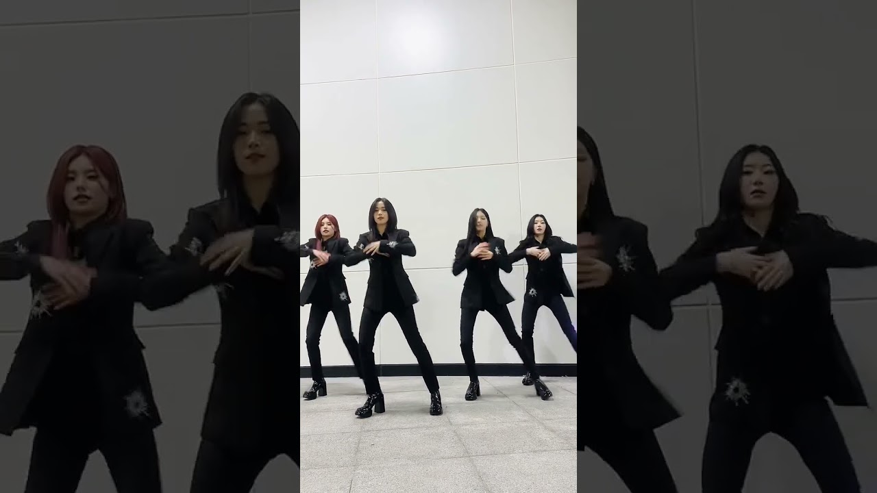 4 Kill Shot! #itzy #yuna #yeji #lia #ryujin #chaeryeong #shorts #killshot #cool #tiktok #dance