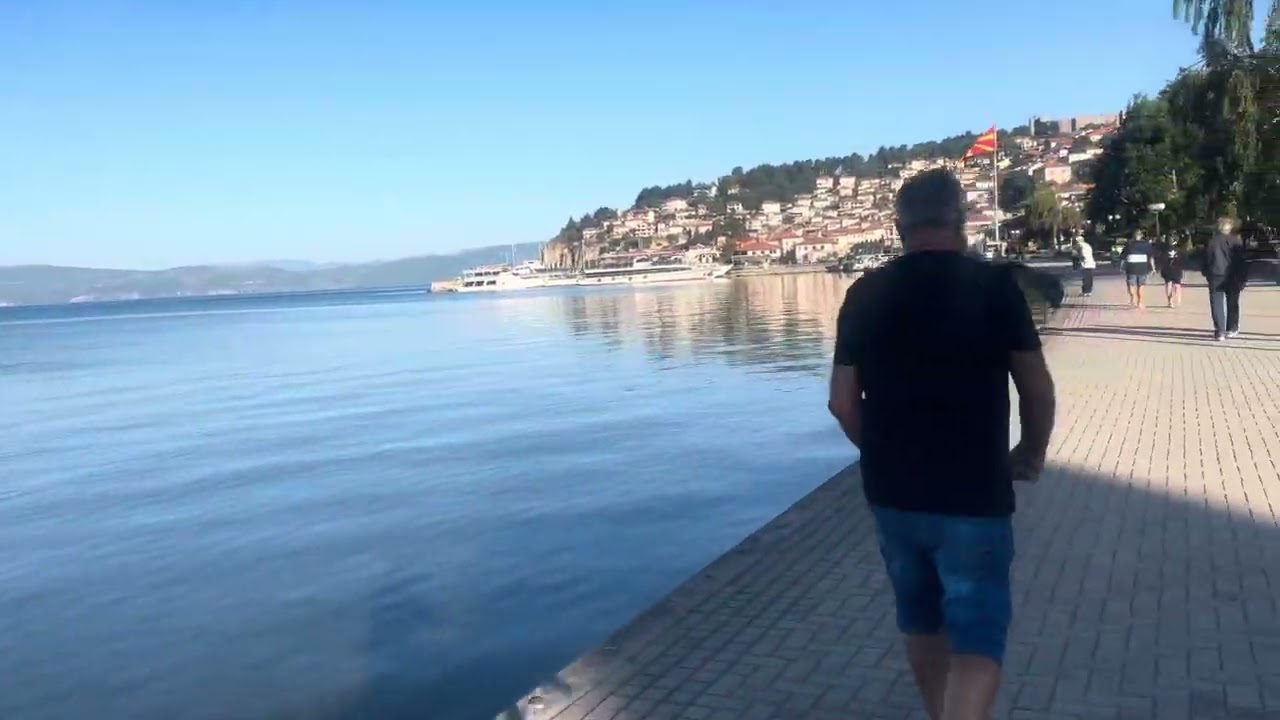 Komunalcite go cistat centarot na Ohrid