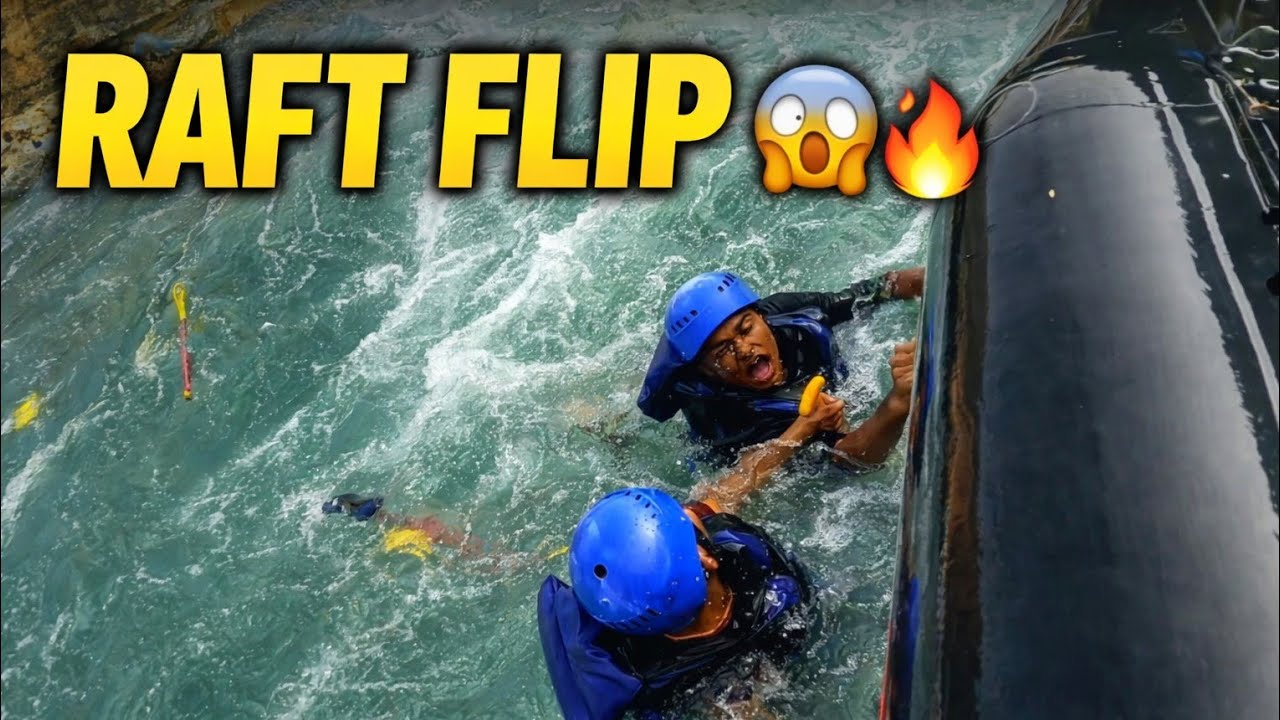 River Rafting Me Raft Palat Gayi | Bach Gaye 😱🔥 River  rafting in rishikesh Rescue  #rafting 