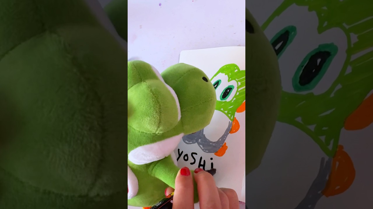 Yoshi dessine son autoportrait dans mon carnet pendant que je dormais