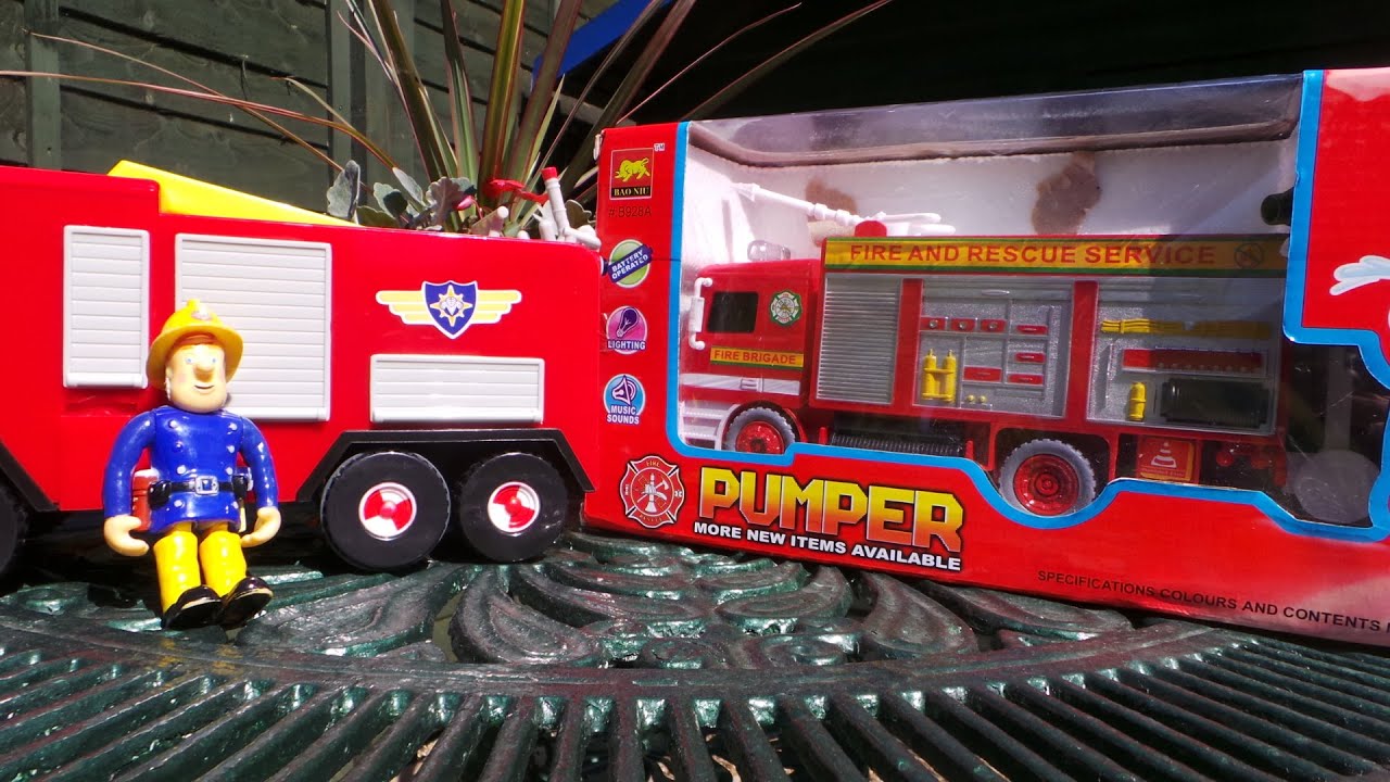 FIREFIGHTER FIREMAN SAM WITH JUPITER + HIS AMAZING BUBBLE BLOWING FIRE ENGINE TOY TRUCK