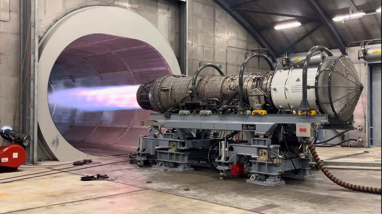 Pratt and Whitney F100-220 Engine test