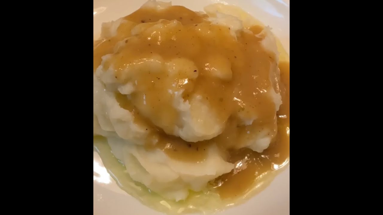 Homemade Chicken Gravy Made With Stock / Broth