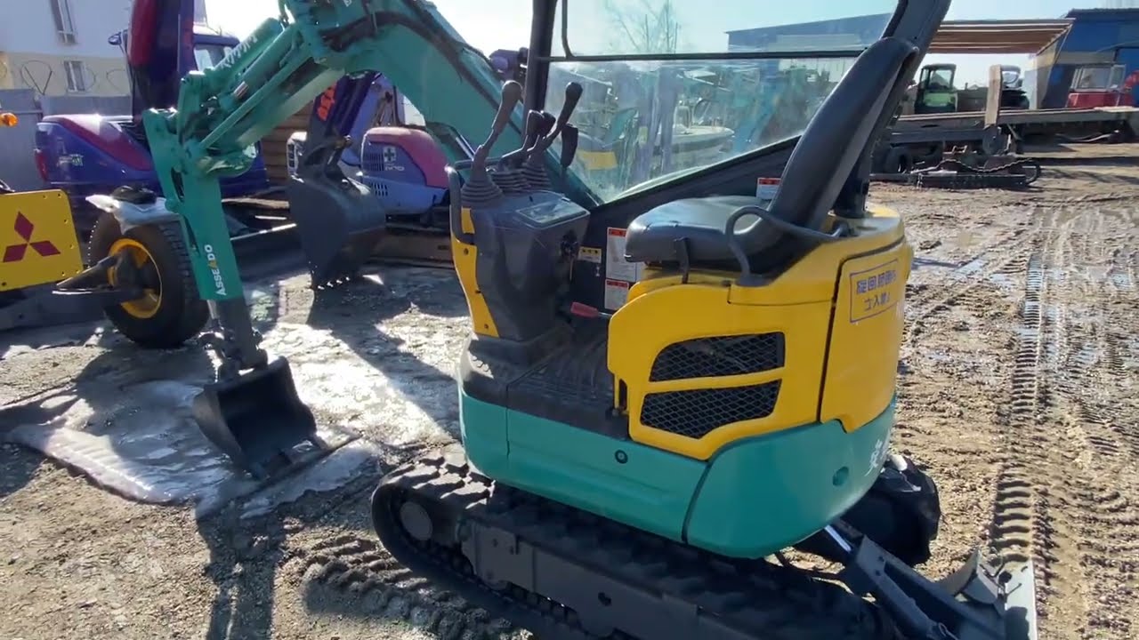 Как управлять мини экскаватором! How to operate a mini excavator! ミニショベルの操作方法
