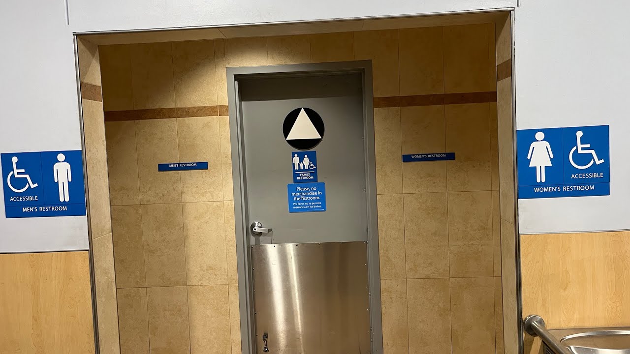 Walmart Rear Restrooms [Pre-Remodel]