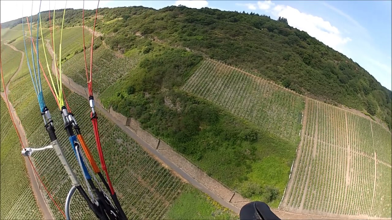 Gleitschirmfliegen von Klüsserath nach Cochem