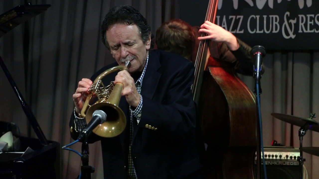 MVI 3510 Claudio Roditi at Trumpets, 04/08/2017