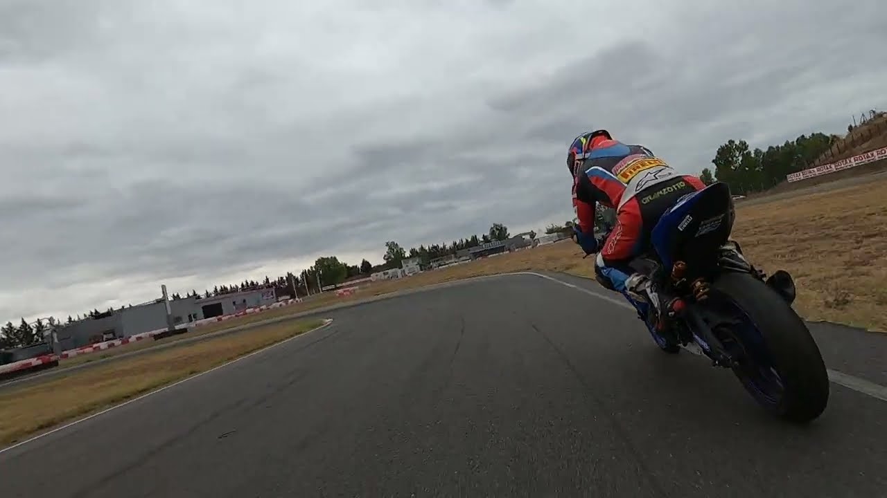 Training day - Yamaha R3 vs Kawasaki Ninja 300 - Circuit de Muret
