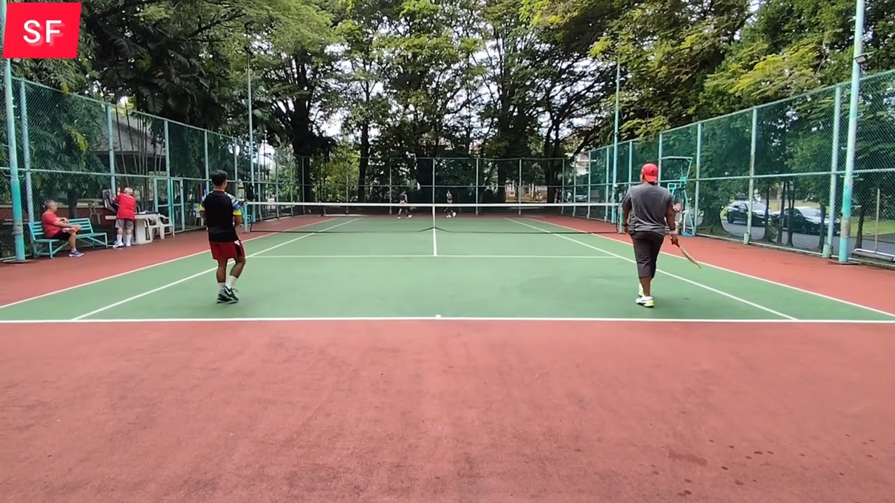 PEMAIN PON VS PELATIH TERPOPULER KOTA WISATA.