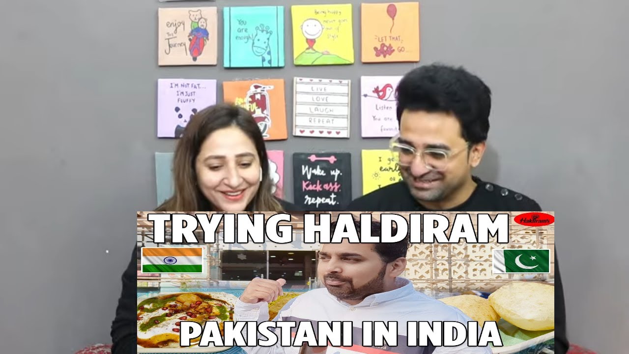 Pakistani Reacts to Haldiram food / Delhi Food/ Pakistani visiting india 🇮🇳 🇵🇰