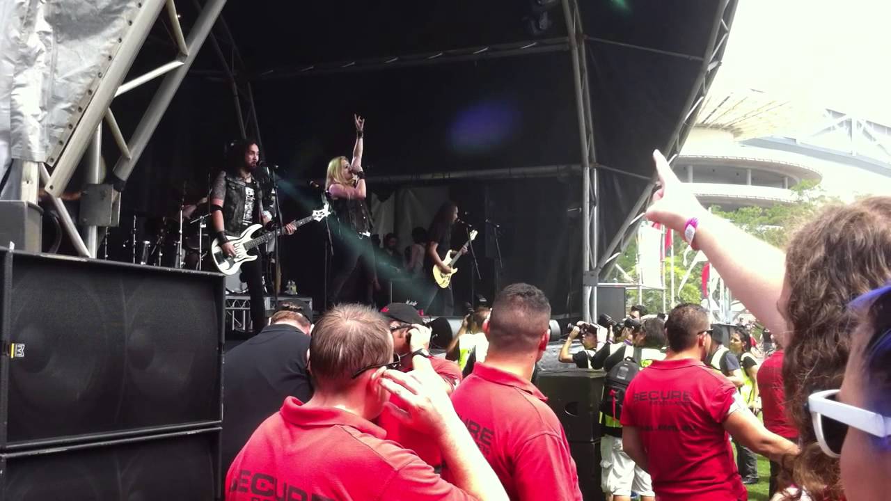 Dragonforce - Fury of the Storm (Live at Soundwave Sydney 2013)