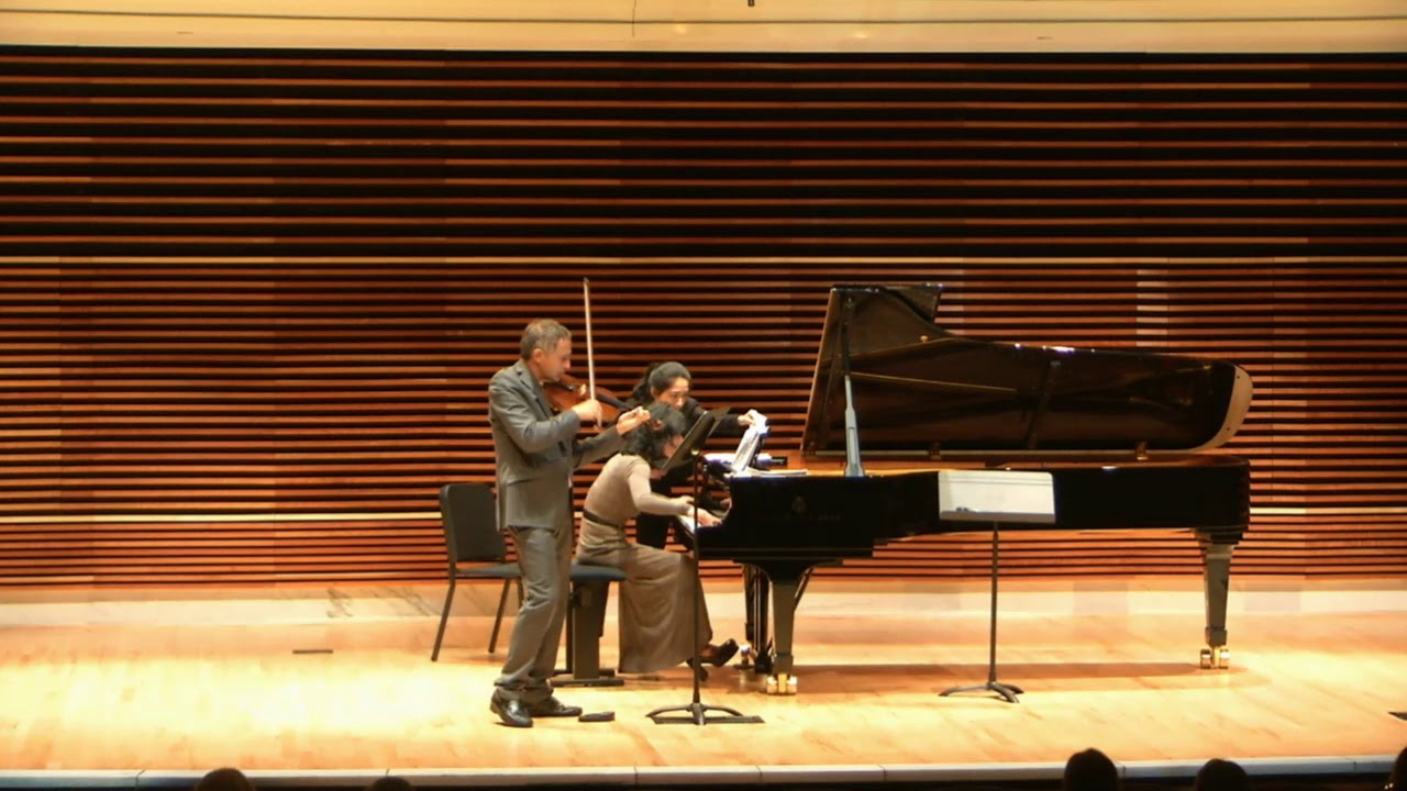 Carlos Chávez; Sonatina for violin and piano.  Saul Bitran/Nargiza Kamilova