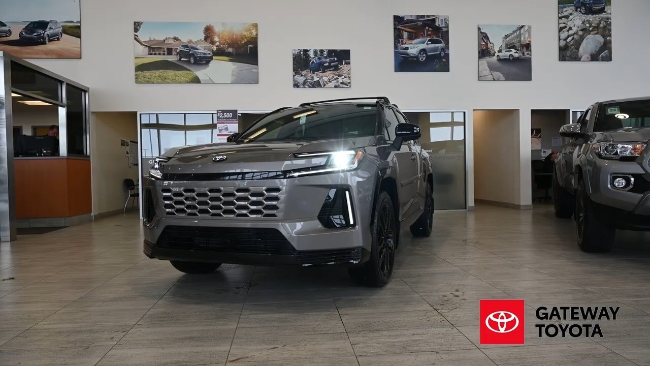 New 2026 Toyota RAV4 XSE: What's NEW? Standard Package Walkthrough with Raegan at Gateway Toyota