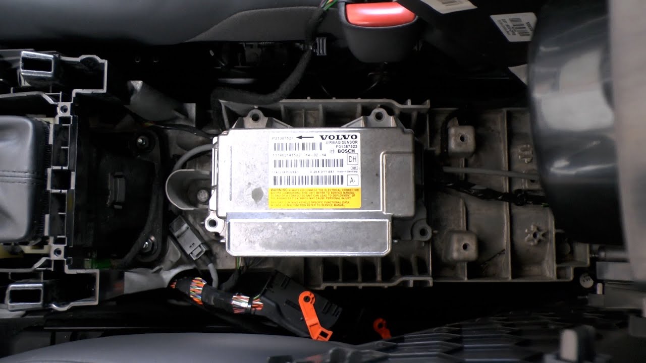 SRS Volvo XC60 2014  P31387523