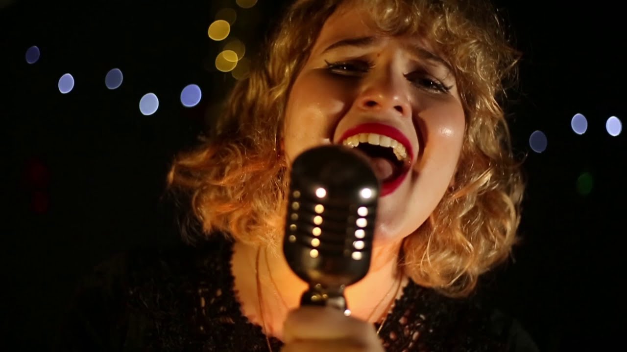 COVER  SIA (SNOWMAN)