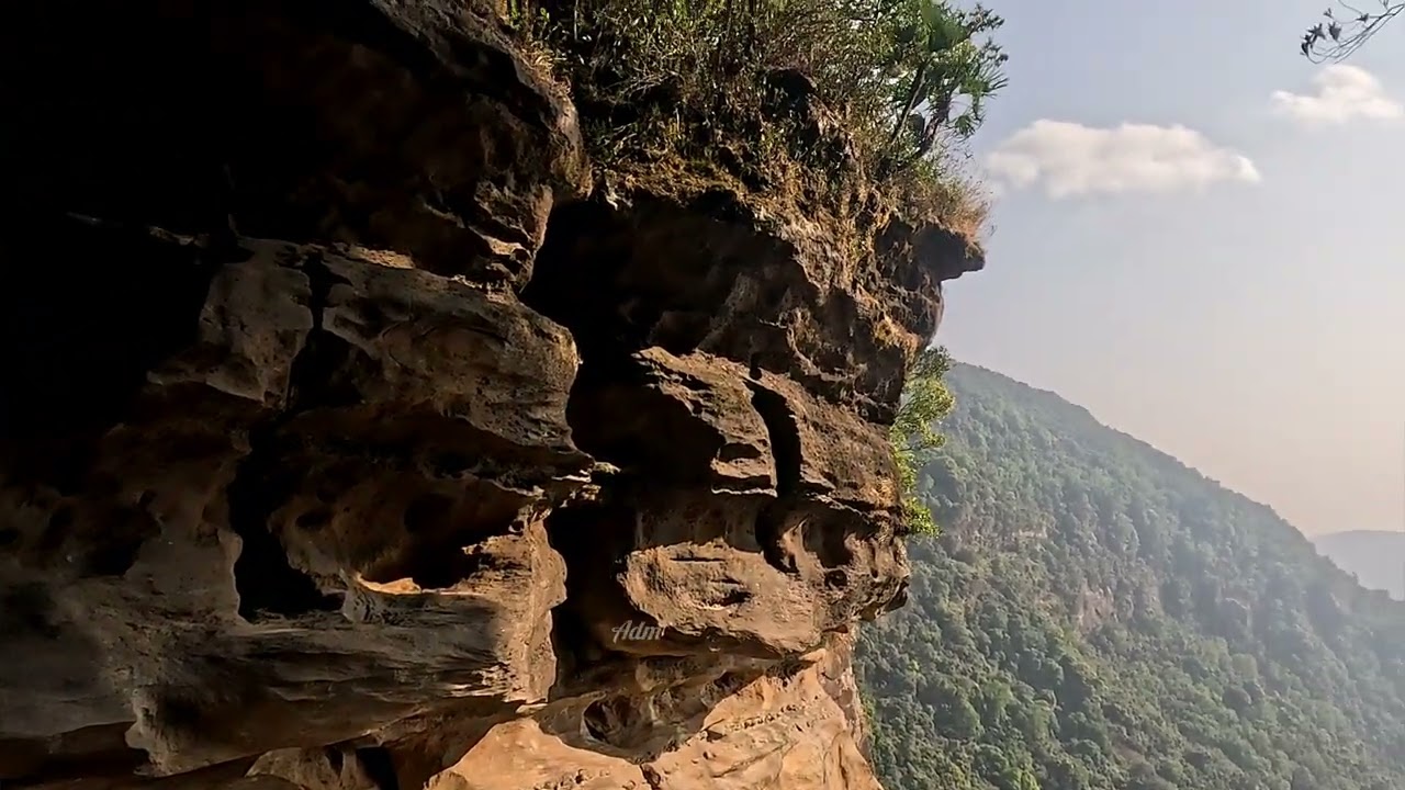 Nohkalikai falls top view