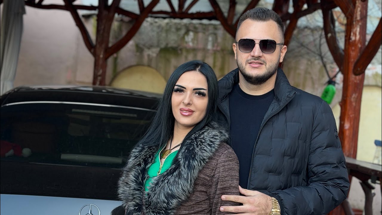 Patroana vrea o noră nouă ultimul tip în șatra la Strehaia!