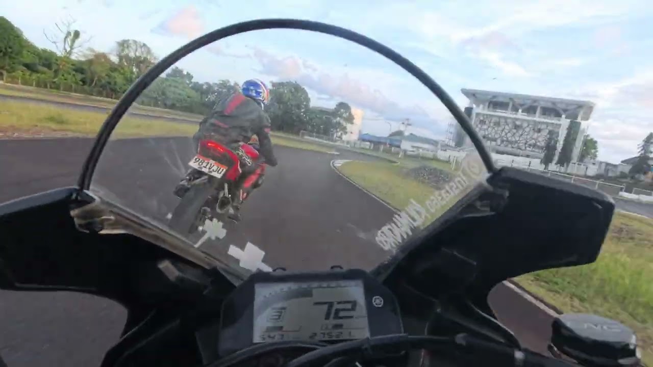 SUNDAYTRACKDAY,LEAD RIDER NOEL RESUMA. #nocopyrightinfringementintended #nocopyrightintended 