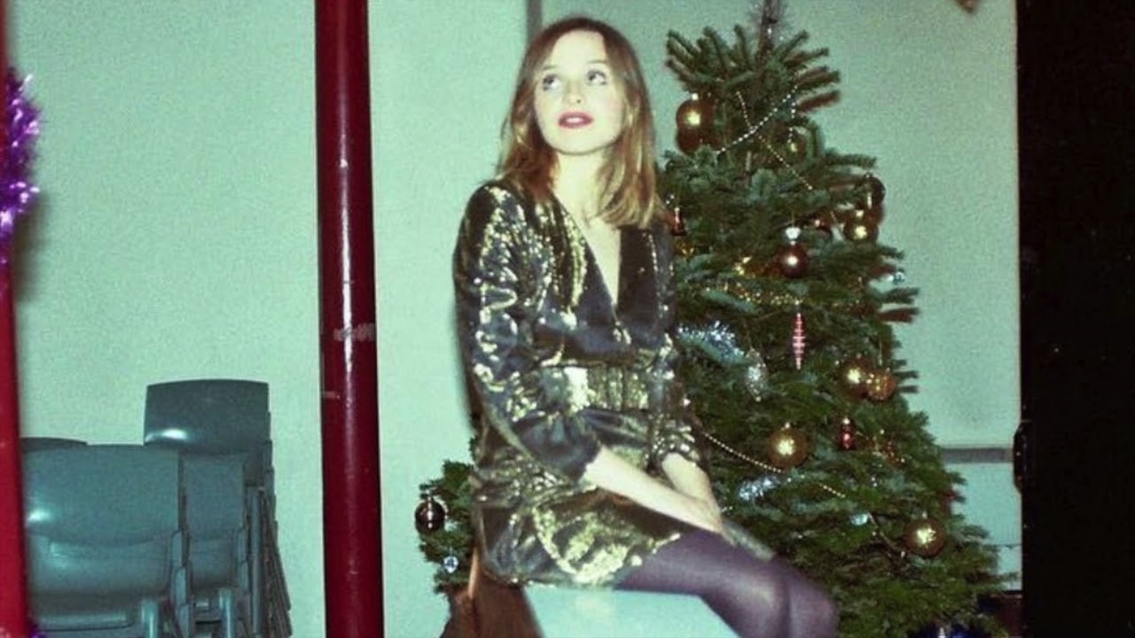 Gabrielle Aplin - Just Like Christmas (Low Cover)