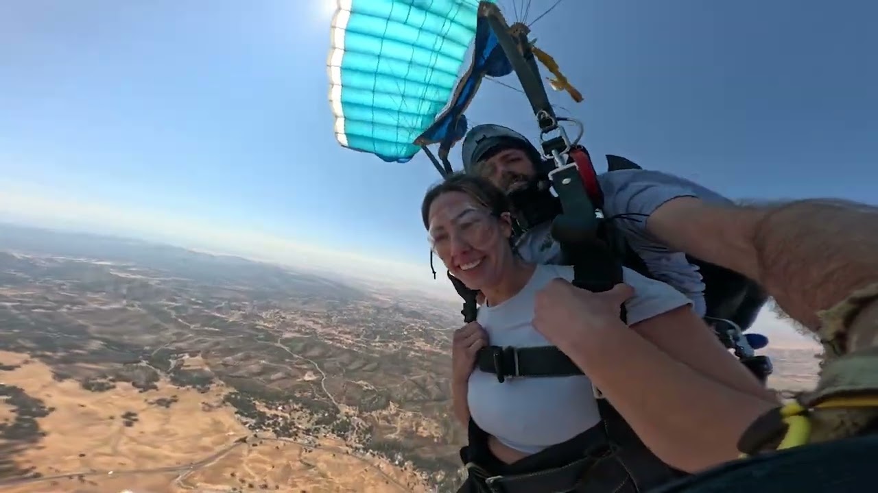 Isabella Goes for a Skydive At Skydive Yosemite!