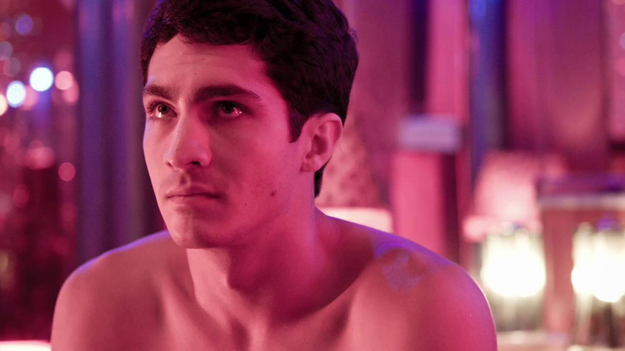 Tr&aacute;tame suavemente - Carlos Casella (Death in Buenos Aires)