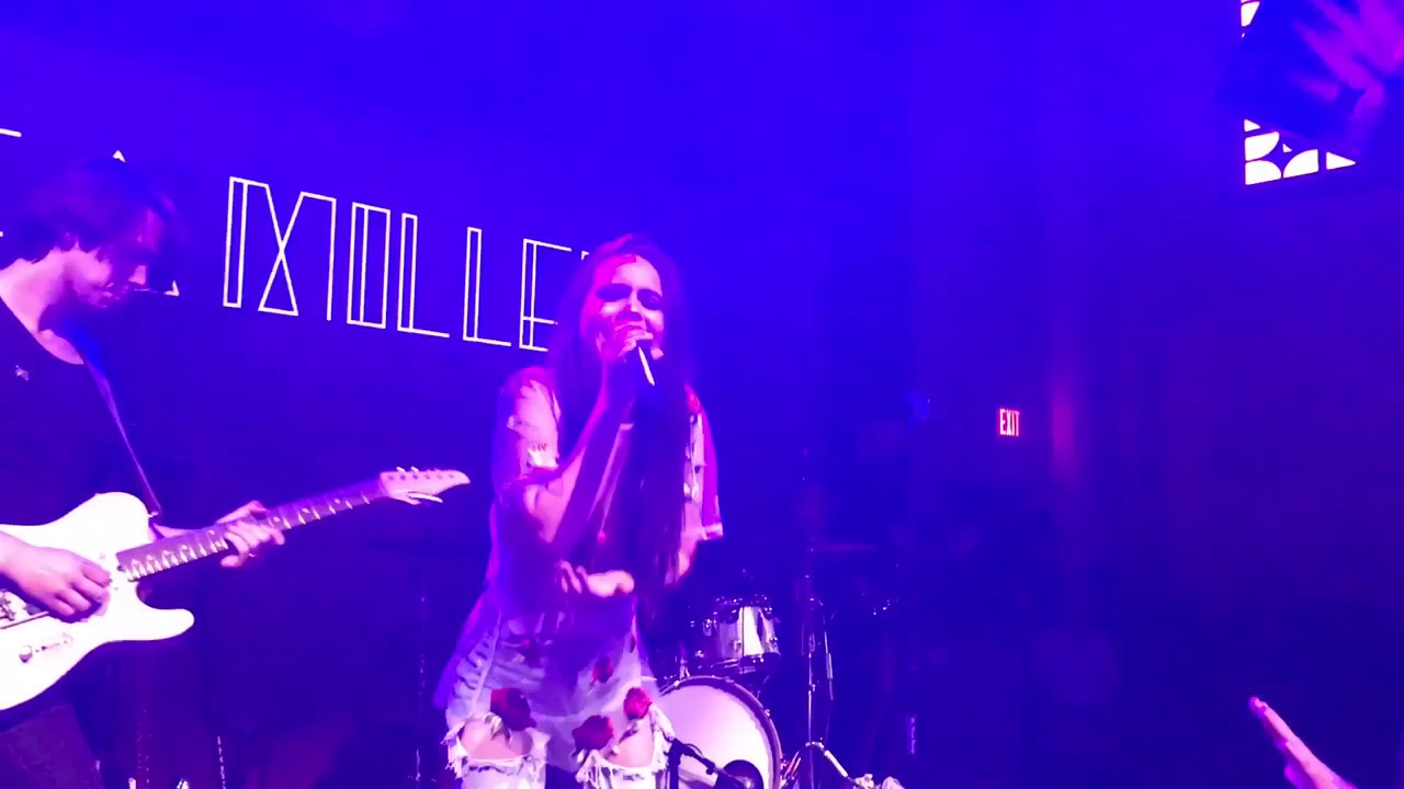 Bea Miller - Burning Bridges (Live in Anaheim, 29.07.2017)