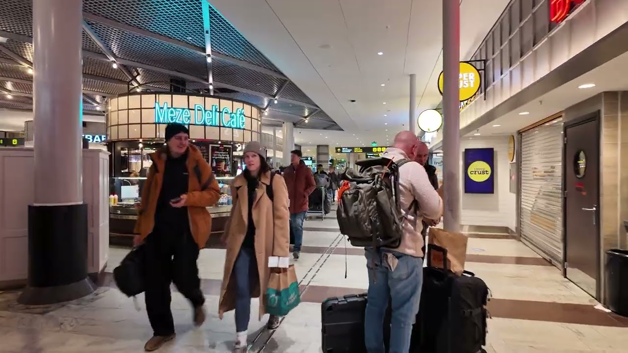 RAILWAY STATION IN STOCKHOLM CITY 🇸🇪 | Walk in Stockholm 4K UHD