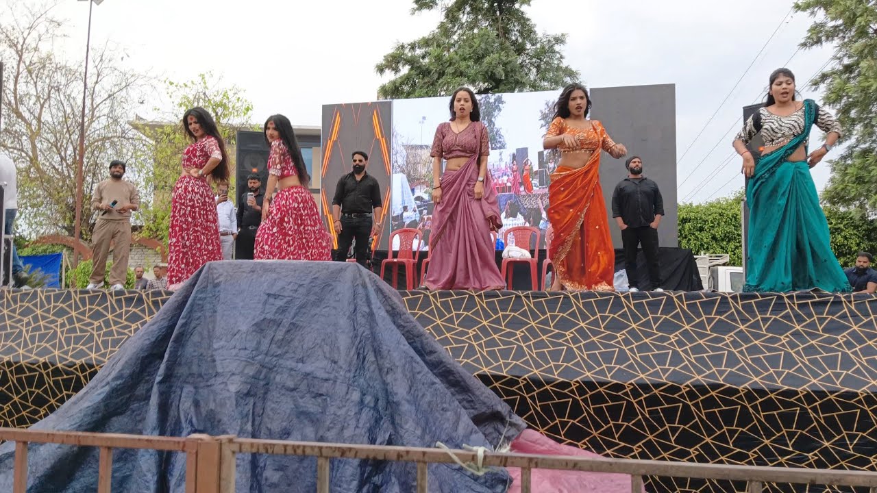 Mahi Manisha ka dance Bhojpuri actress balle balle form Jalandhar
