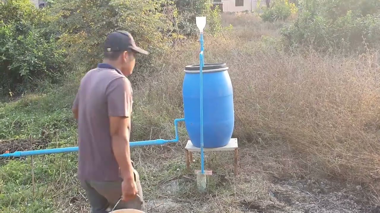 Brilliant idea to make Gravity water pump 