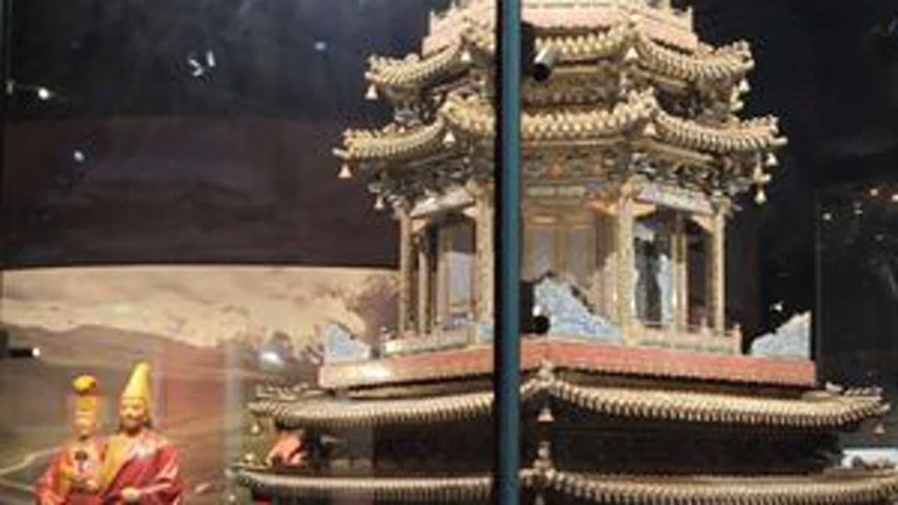 来承德一定要来博物馆看看，都是清宫的珍品，了解300年前的帝王生活，还能看到镇馆之宝
