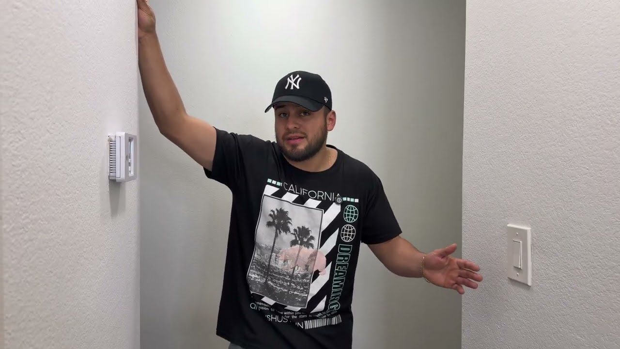 Ustedes creen que la tía tiene algo que ver con esto?
