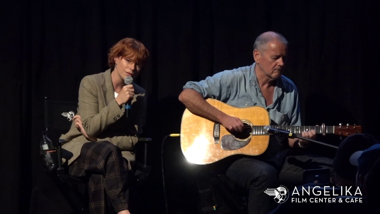 WILD ROSE live performance by Jessie Buckley