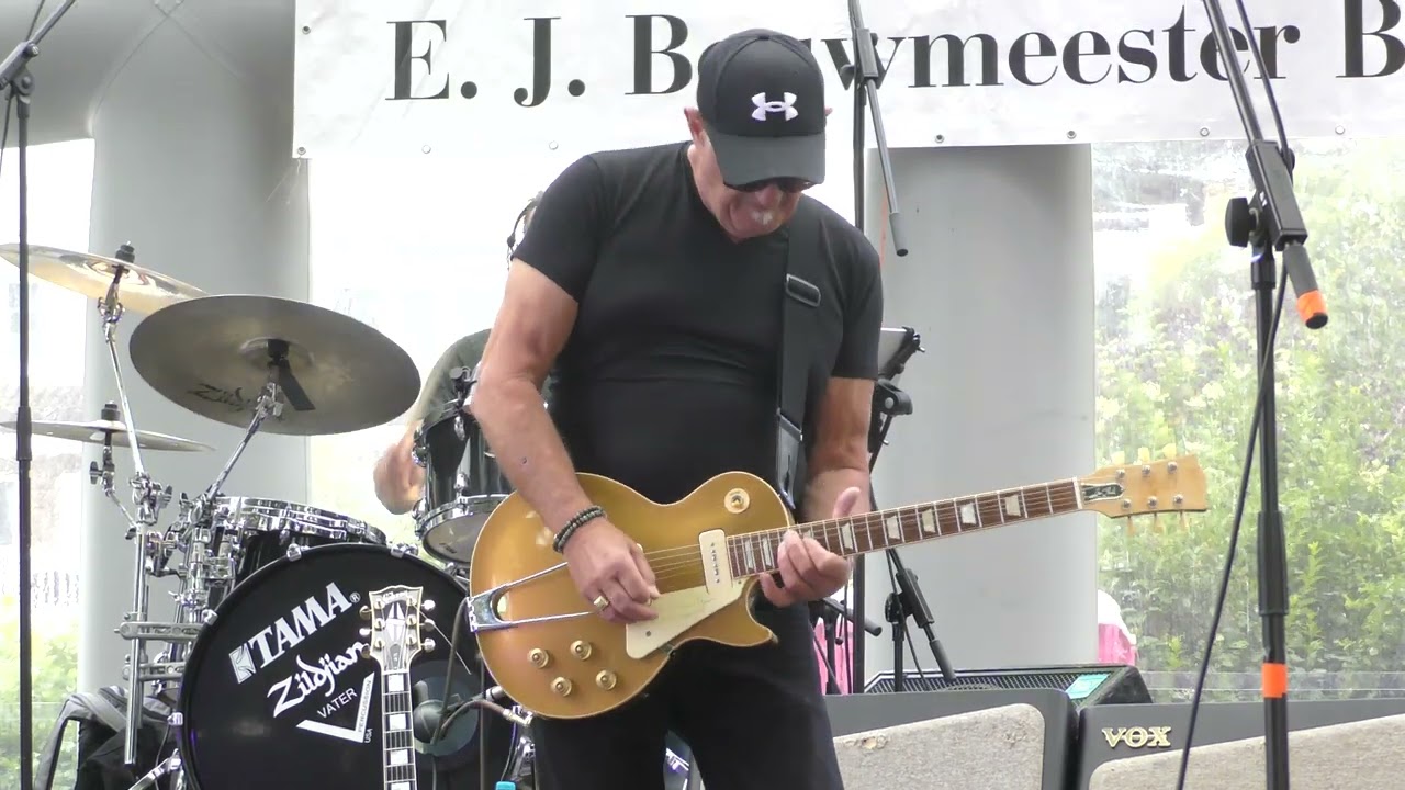 Jan Akkerman one of the best guitar players in the world