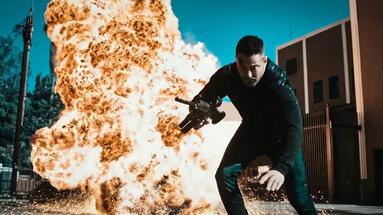 Vinnie Jones - Decommissioned - They set him up. He'll hunt them down