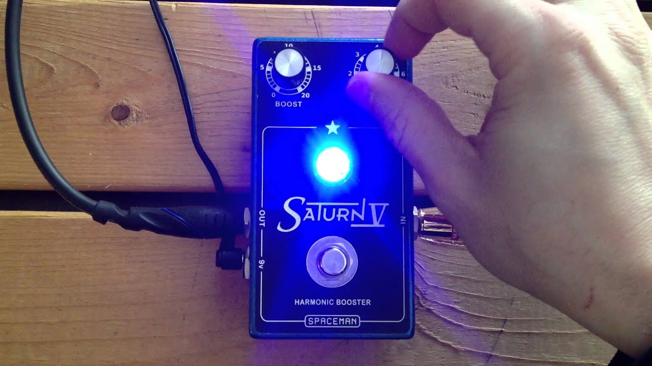 5 Minutes with the Spaceman Effects Saturn V - Pedal Demo