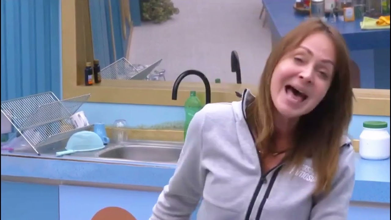 Gaby Spanic cantando La Usurpadora | LA CASA DE LOS FAMOSOS- 2021TELEMUNDO ❤🇧🇷