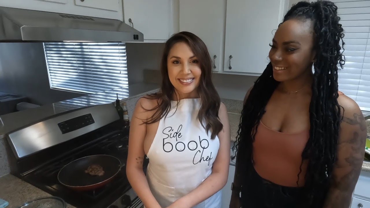 Side Boob Kitchen | Hit Me With Your Best Shallot Burger - Bob's Burgers Burger Book w/ Ashley