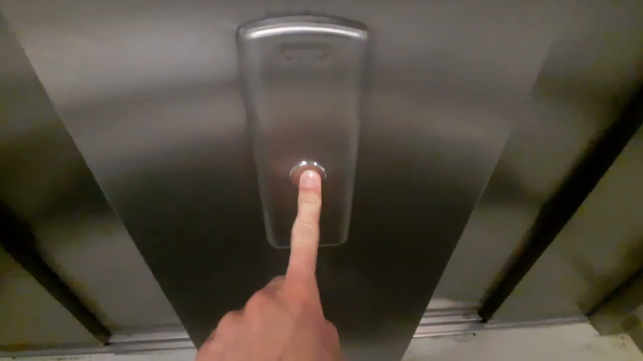 2× 2014 OTIS Gen2 elevator @City Arena mall, Trnava, Slovakia