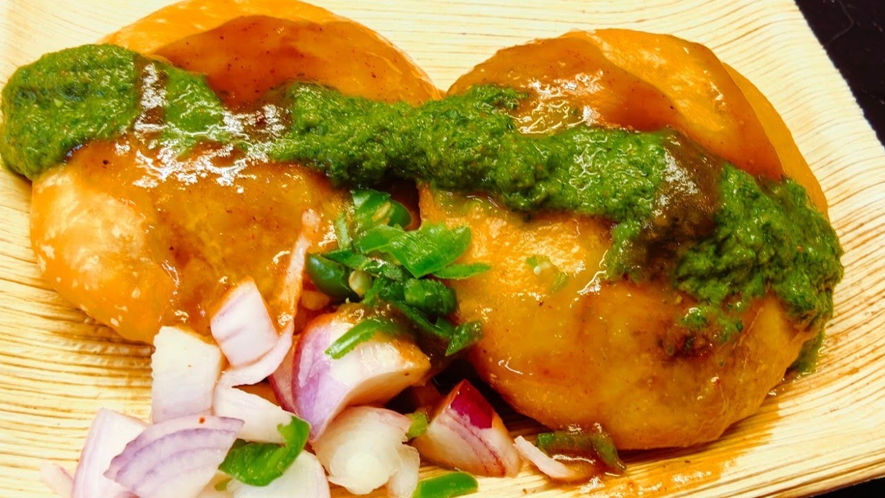 गरमा-गरम खस्ता आलू की कचौड़ी|Spicy Potato Kachori|Street Style Indian Snack|