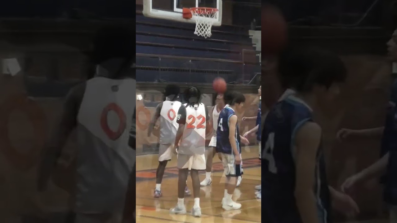 Evanston Feeder putting on a show #basketballball #evanston