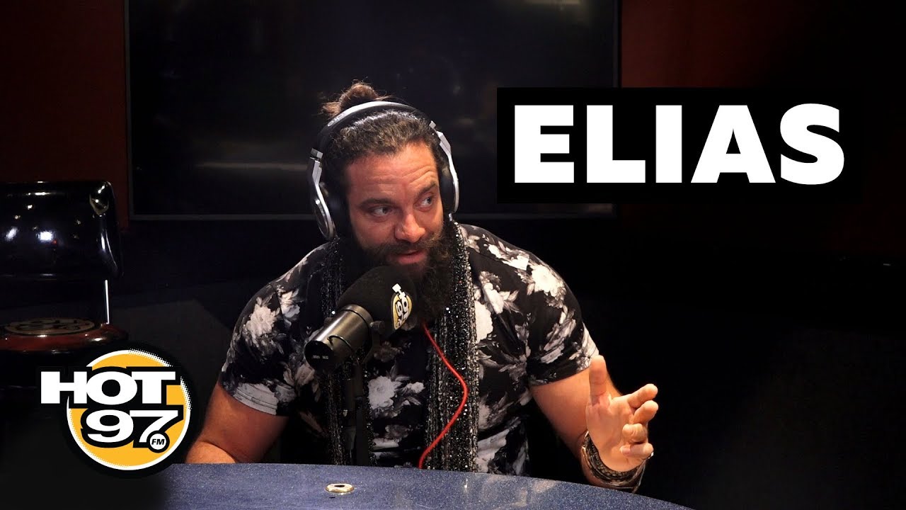 WWE's Elias Is Given An Untuned Guitar + Gives His Thoughts On Lil Nas X